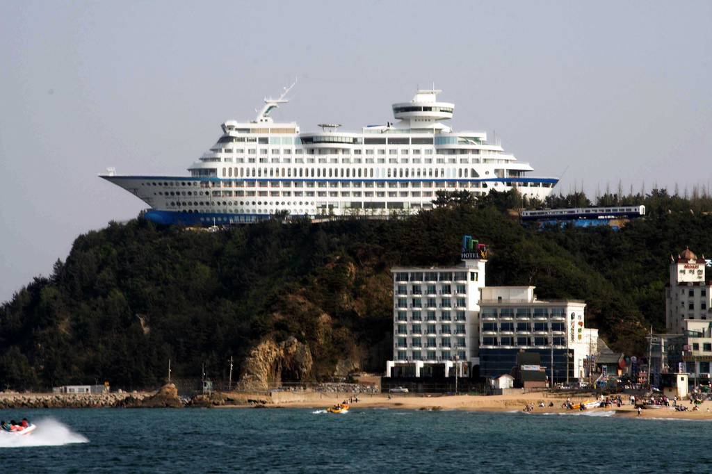sun cruise hotel