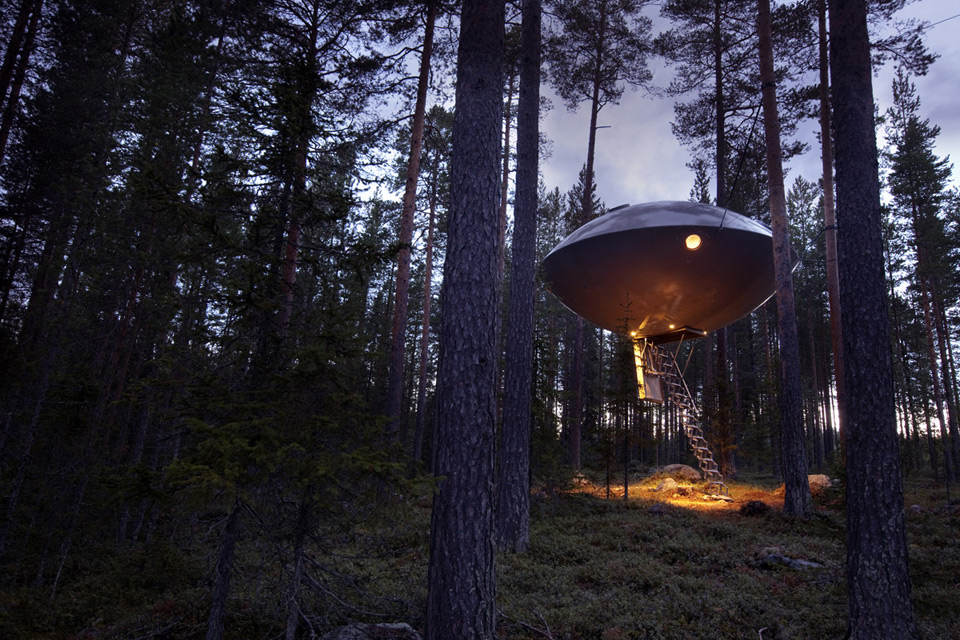 treehouse suedia