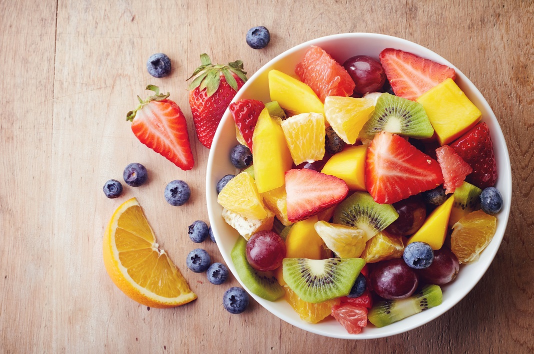 Cât de sănătos este să mănânci fructe dimineaţa!