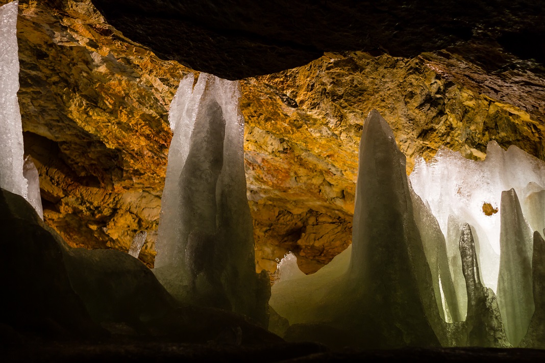pestera-Dachstein_59011338