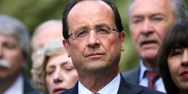 Francois Hollande, decorat cu „Steaua României”