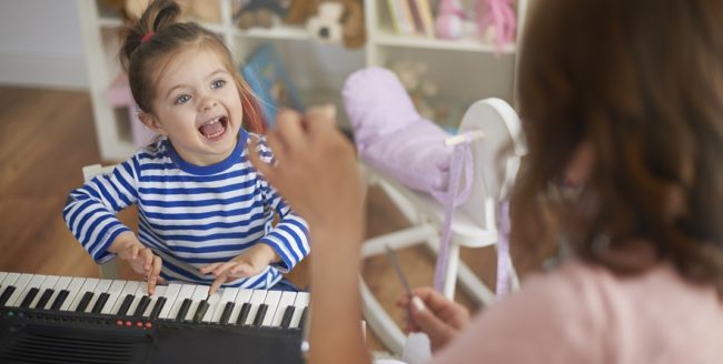 De ce sunt benefice cântecele de leagăn pentru copilul tău
