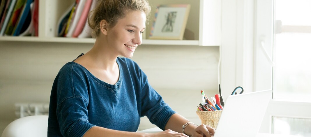 ramai productiv lucrand de acasa