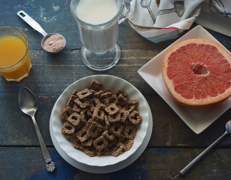 mic-dejun-grepfrut