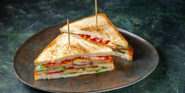 4 idei de sandwich-uri sănătoase și ușor de preparat